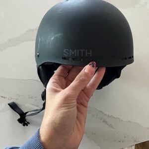 SMITH Matte Black Helmet youth